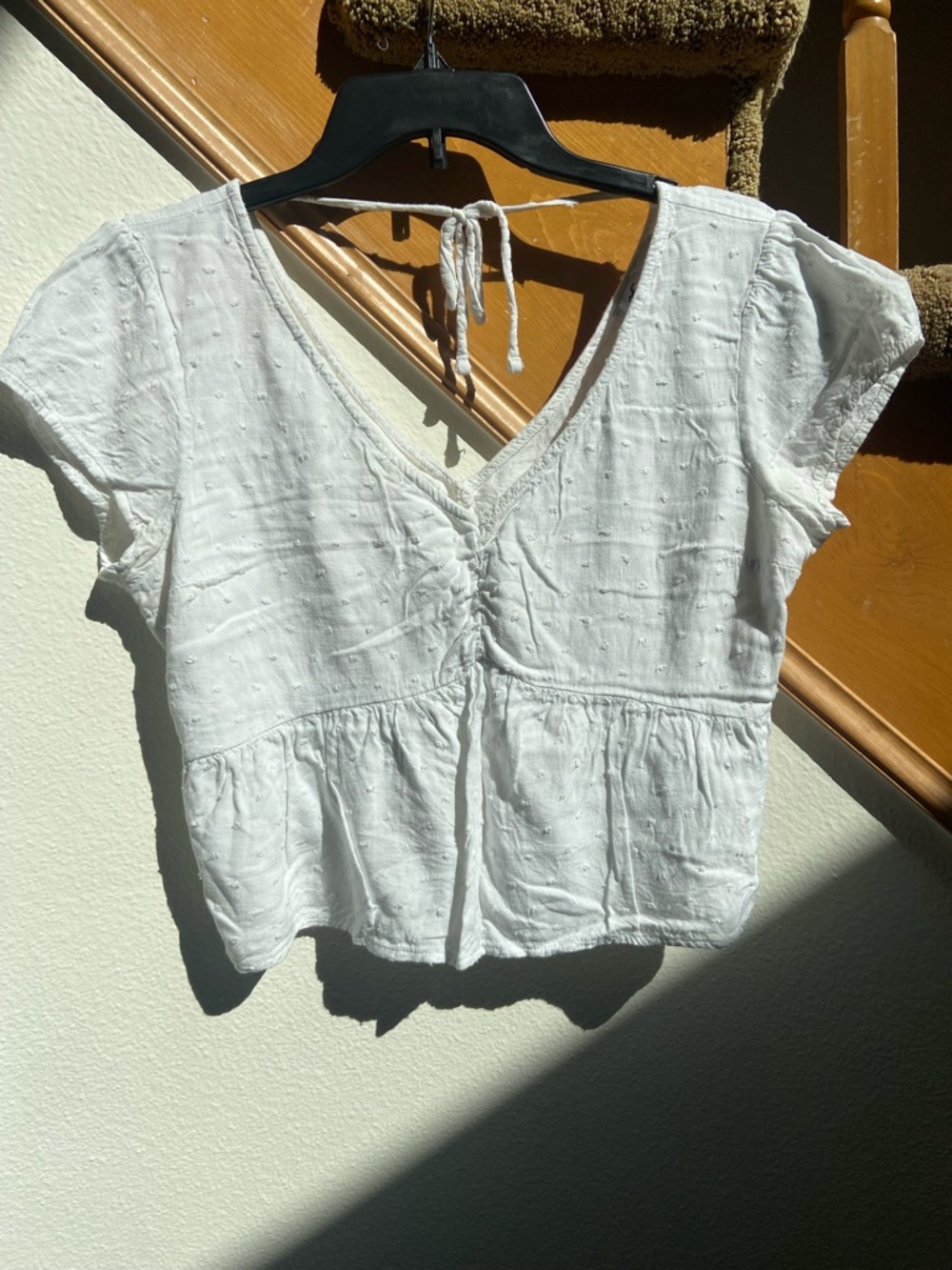 Hollister White Babydoll Tee with Tie Back Detail, sz S